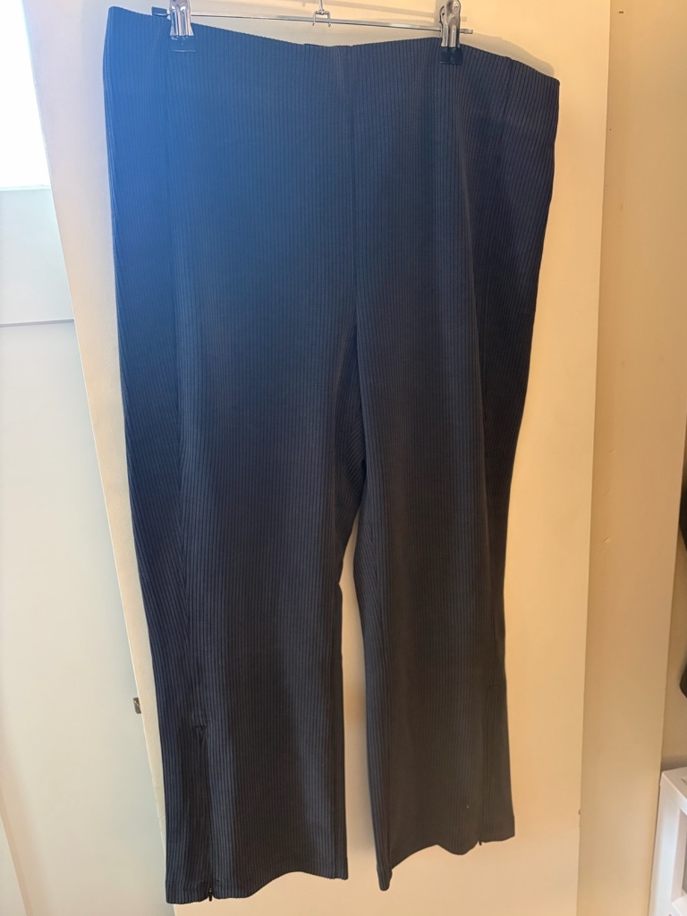 Lululemon Ribbed Softstreme Zip-Leg High-Rise Cropped Pants 25"